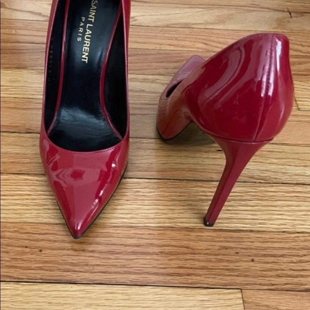 100% authentic YSL cherry red patent leather  pumps. Excellent condition. - Picture 2 of 5